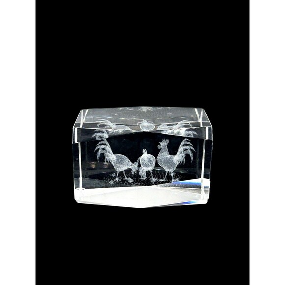 3D Laser Etched Crystal Cube 2 Roosters And Chick Decorative Paperweight 3"x2" - Picture 5 of 9